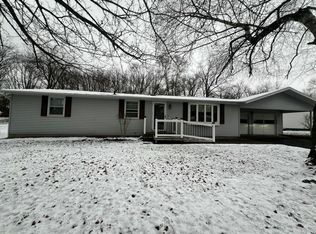 113 Williams Ct, Hillsdale, MI 49242