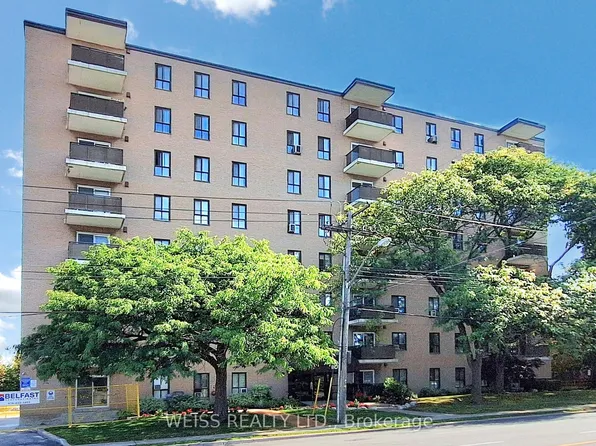 1101 Pharmacy Ave #404, Toronto, ON M1R 2H2