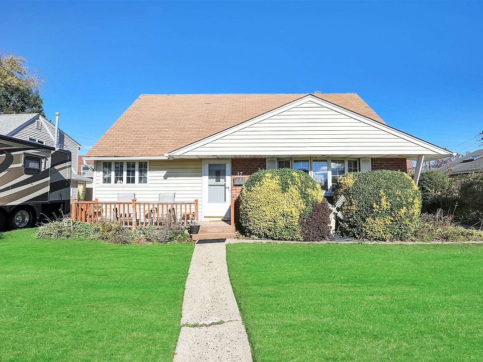 1st image of 17 Mozart Ln