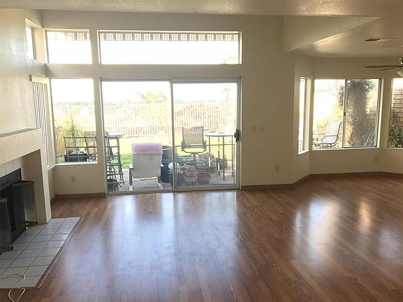 2nd image of 5060 Camino Playa Acapulco