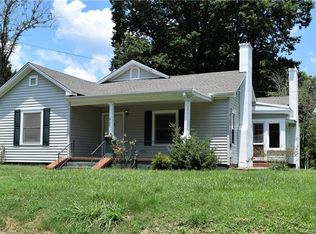 937 Restmore Ln, Statesville, NC 28677