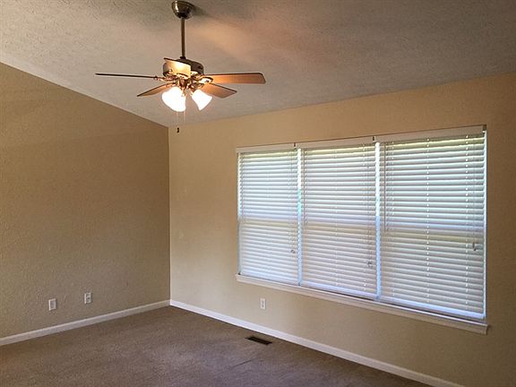 2nd image of 10398 Garrison Dr