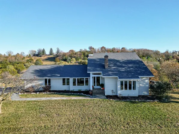 2620 Willow Run Rd, Harrisonburg, VA 22802