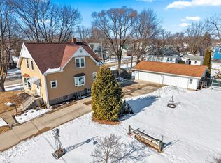 220 Dewey St, Brillion, WI 54110