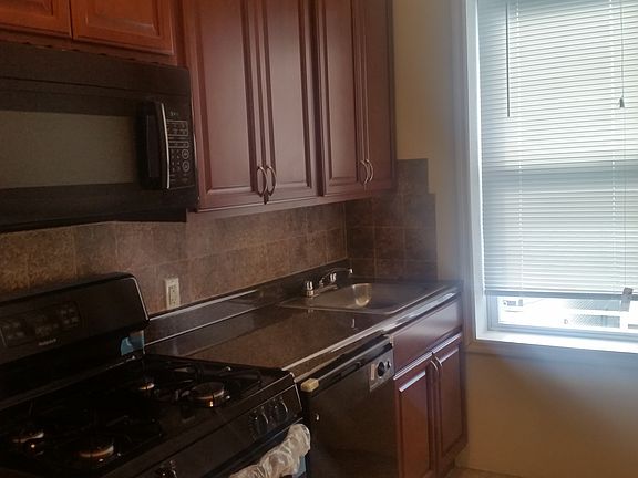 2nd image of 67 Stuyvesant Ave #6AA