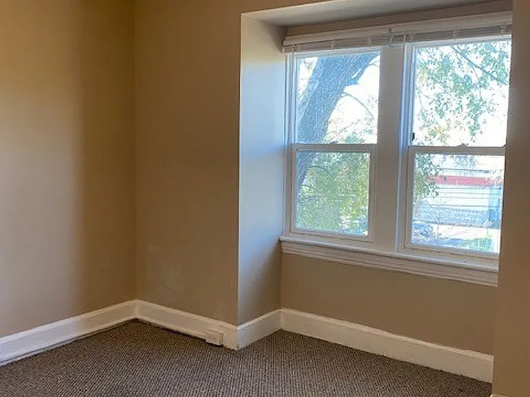 535 S 19th St #2 — Photo 8