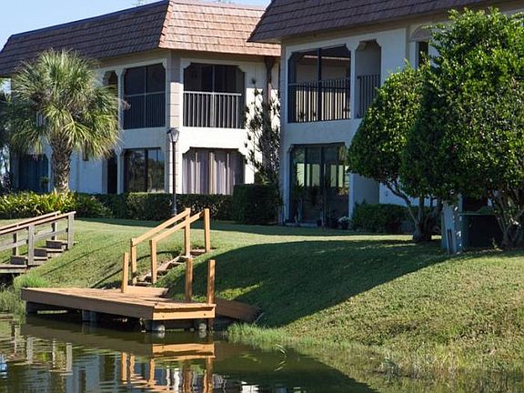 4th image of 10170 Seminole Island Dr