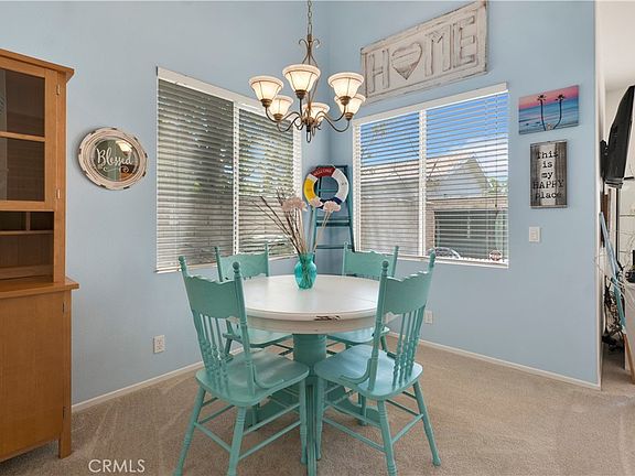 5th image of 292 Edgemire Ln