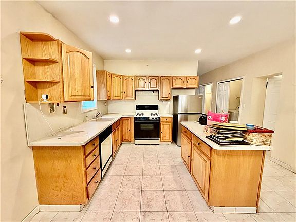 2nd image of 1737 71st St