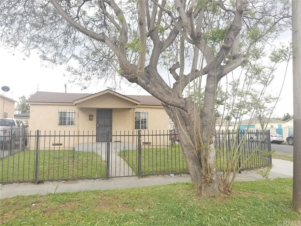 1st image of 802 E Colden Ave