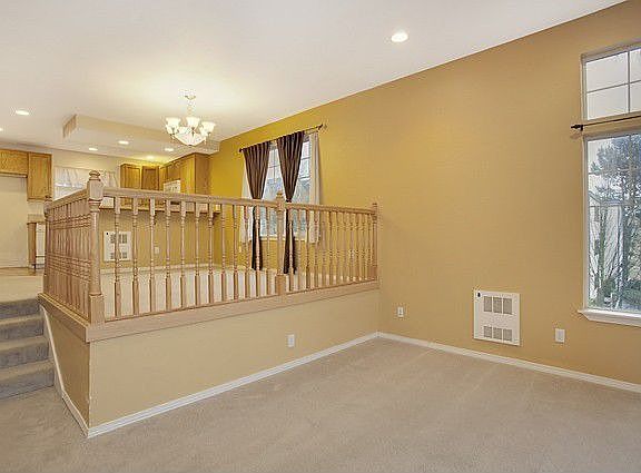 3rd image of 12556 35th Ave NE