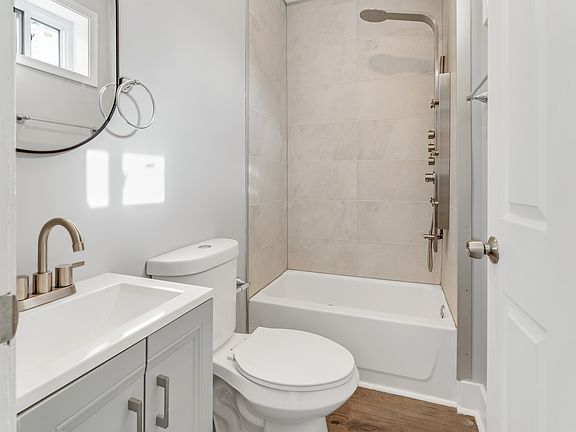 4th image of 1404 N 21st St #202B