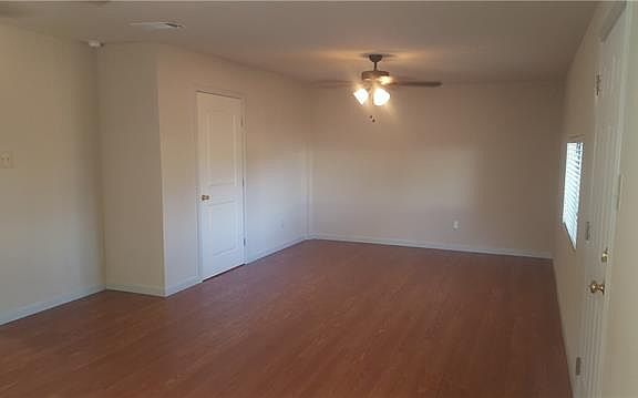 4th image of 2901 Holm Dr