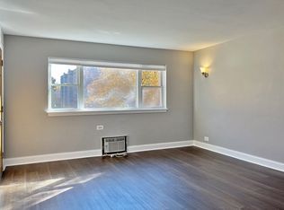 626 N Austin Blvd #4, Oak Park, IL 60302