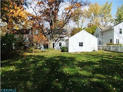 2nd image of 235 E Schreyer Pl