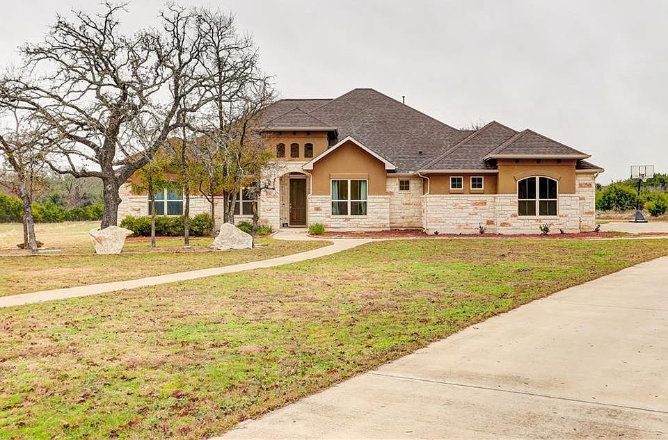 1st image of 109 E Majestic Oak Ln