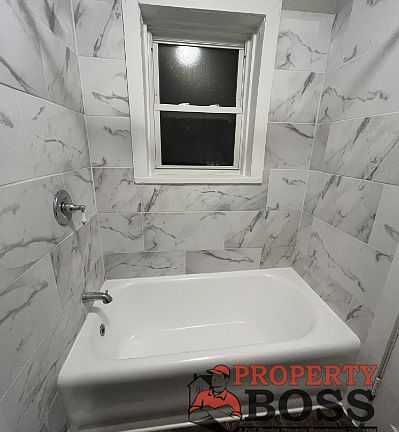 4th image of 1502 Broadway St #1B