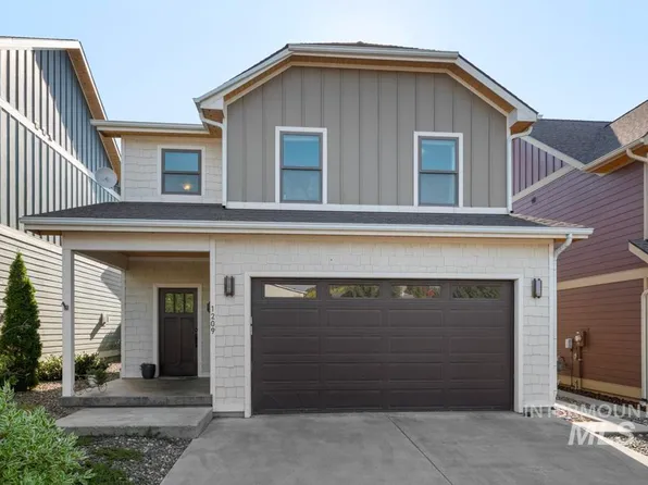1209 Wiltshire Dr, Moscow, ID 83843