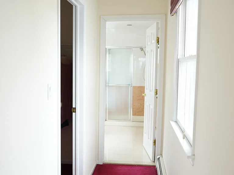 111 Fulton Ave — Photo 11
