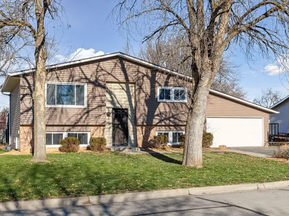 134 Cannon View Dr, Red Wing, MN 55066