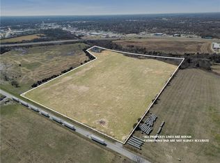 N Click St, Nevada, MO 64772