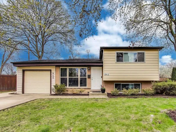 845 Fair Ln, Northbrook, IL 60062
