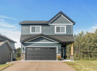 38330 Hunters Ridge Trl, North Branch, MN 55056