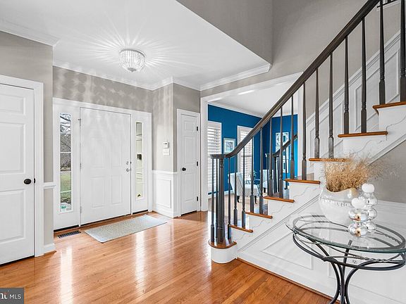 2nd image of 6514 Garden Grove Way