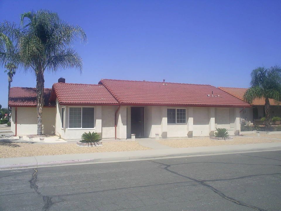 2nd image of 1910 Flame Tree Way