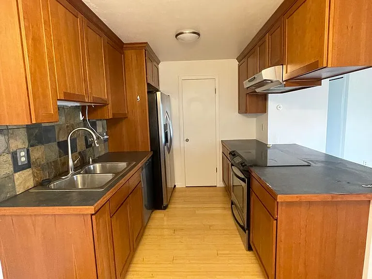 665 Manhattan Dr #207 — Photo 9