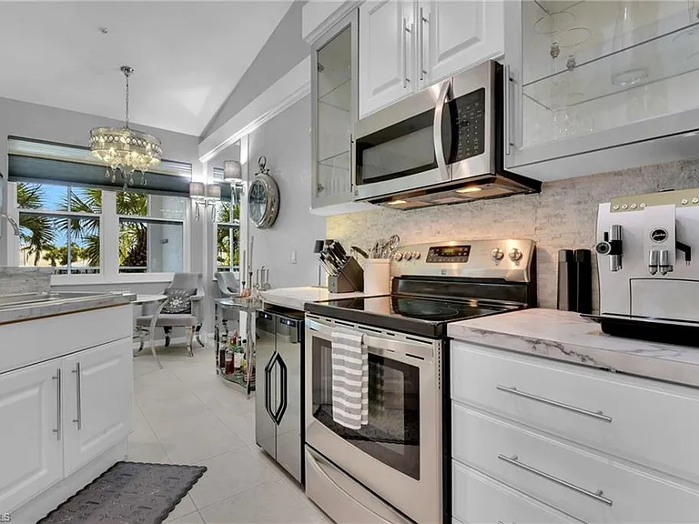 4650 Hawks Nest Way #M-202 — Photo 7