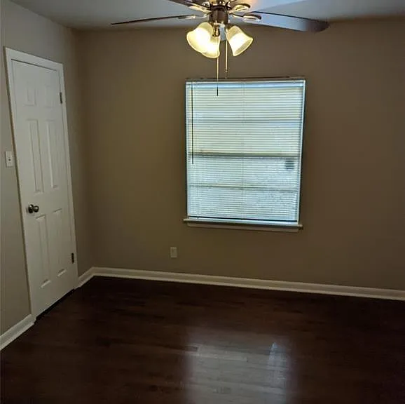 5622 Elmlawn Dr — Photo 11