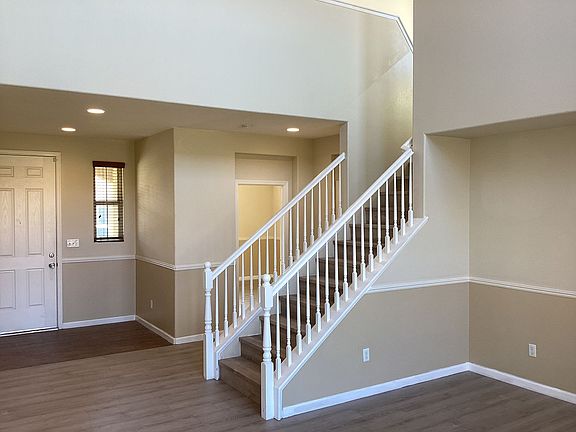 5th image of 7426 E Redlands Ave
