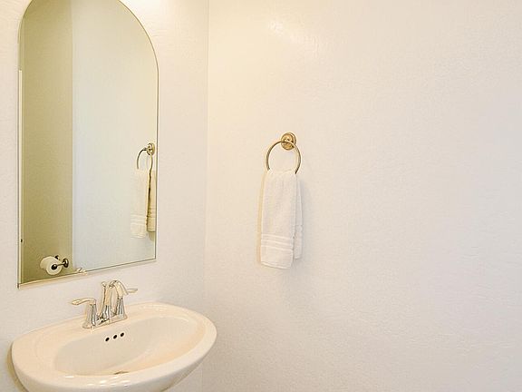 5th image of 3412 W Venice Avenue