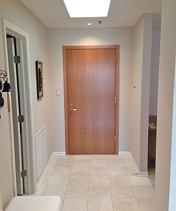 2nd image of 4747 W Howard St #504