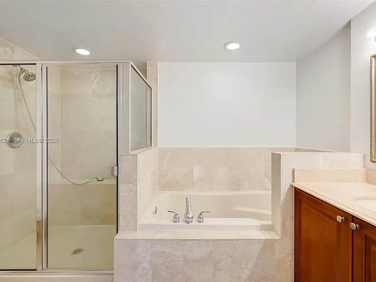 101 Sidonia Ave #404 — Photo 27