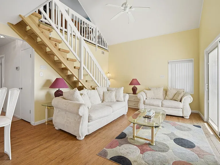 205 North St #10 — Photo 8
