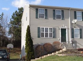 38 Red Barberry Dr, Etters, PA 17319