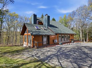 307 Forest Dr, Canadensis, PA 18325