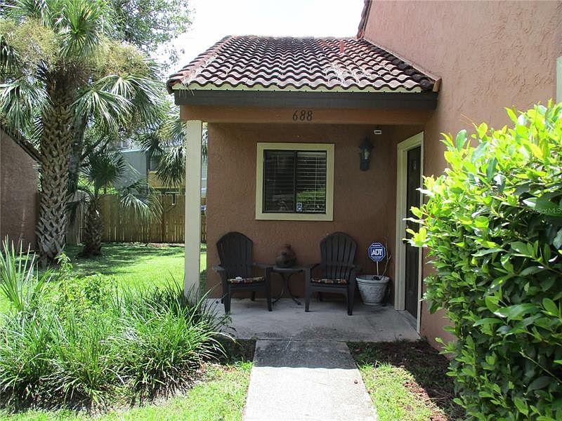1st image of 688 Saint Johns Ct