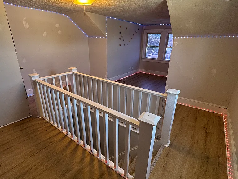 410 Commonwealth Ave — Photo 13
