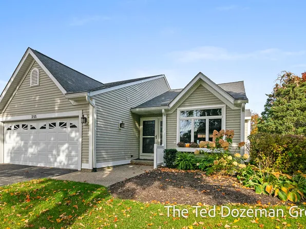 255 Winter Oak W, Holland, MI 49424
