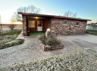 511 S Lyon St, Roby, TX 79543