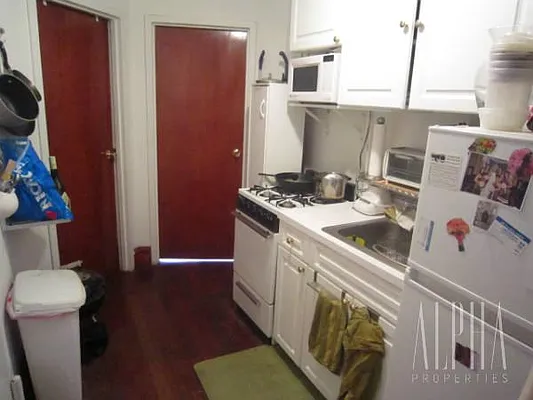 Rented by Alpha Properties NYC I LLC | media 24