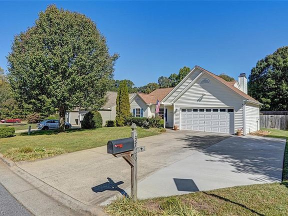 2nd image of 3726 Tuxford Ln