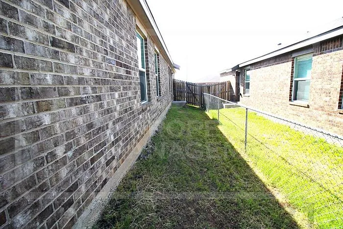 907 Lasso Dr #A — Photo 34