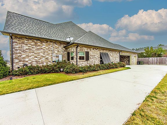 2nd image of 389 Tulip Dr