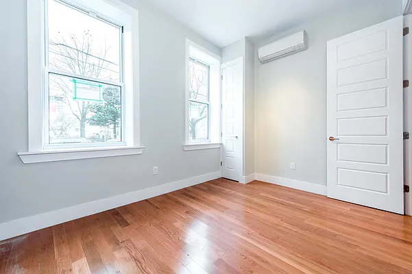 Rented by Nooklyn NYC LLC | media 35