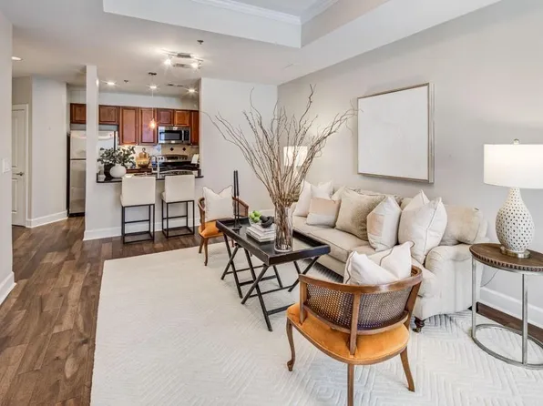 325 E Paces Ferry Rd NE APT 410, Atlanta, GA 30305
