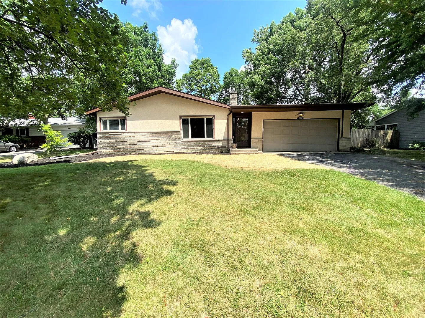 3 Bedroom - Upper Arlington — Photo 1